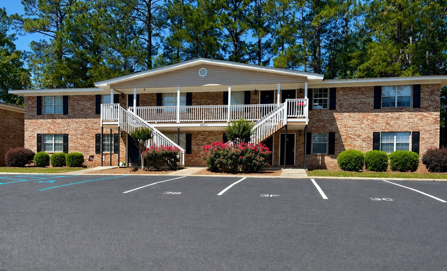 Wyndom Ridge Apartments exterior